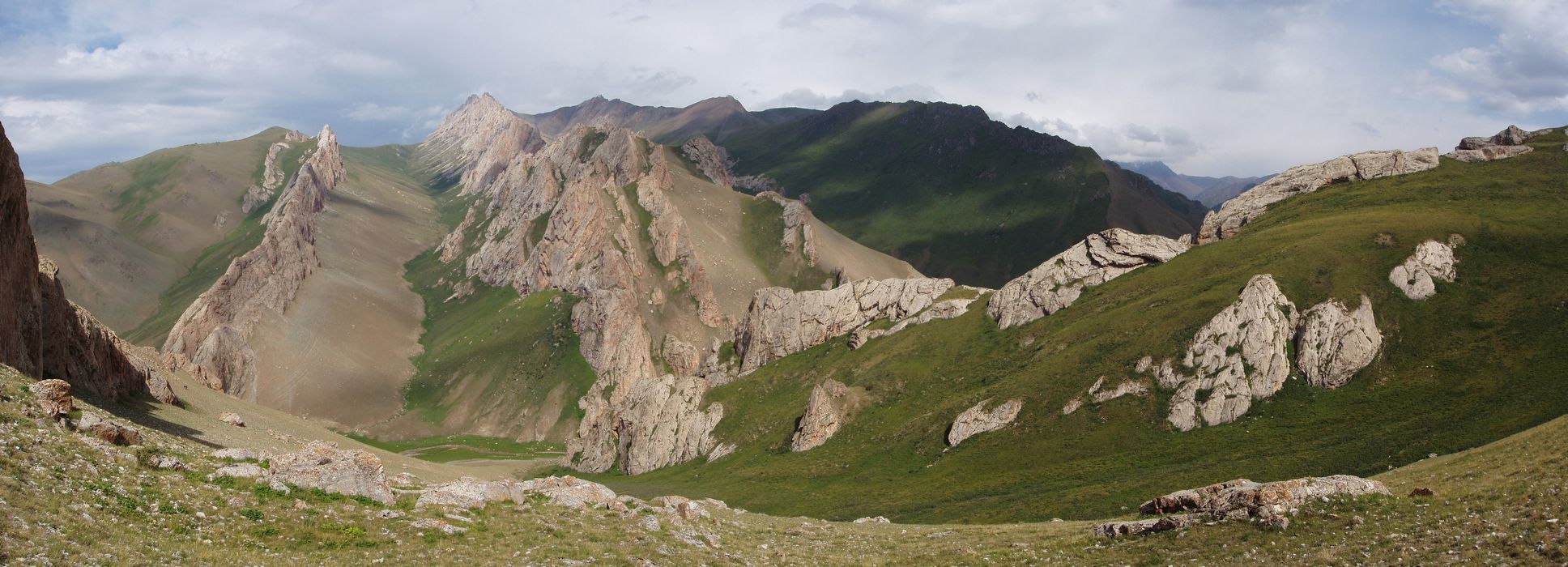  �an �an - h�eben At-Baschi  - okol� Tash Rabat 