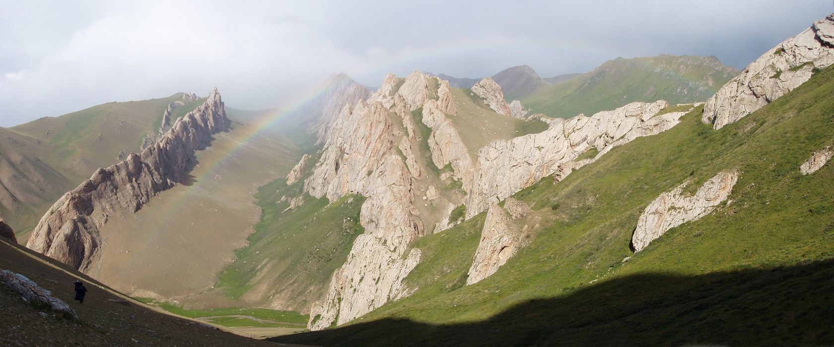  �an �an - h�eben At-Baschi  - okol� Tash Rabat 