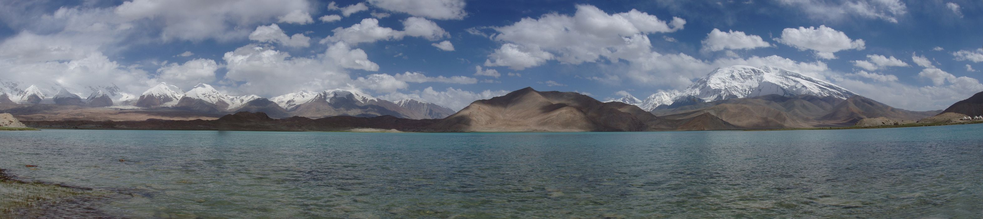  Kun Lun a Muztagh Ata od jezera Karakol 