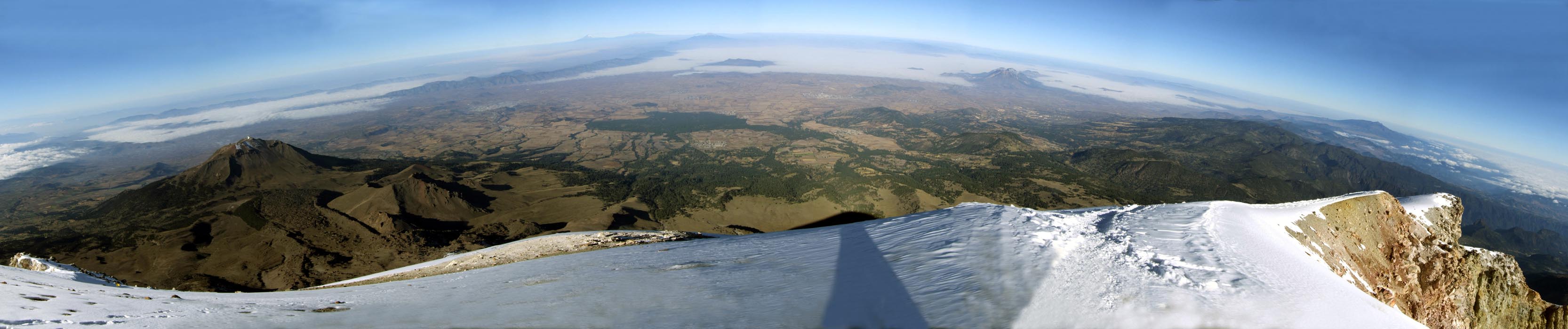  Rozhled z vrcholu Pico de Orizaba 