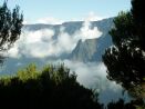 Cirk  Cilaos,  sestup z  Piton Des Neiges